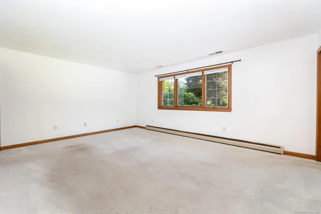 $4,100 | 428 Maple Street, Litchfield, CT 06759