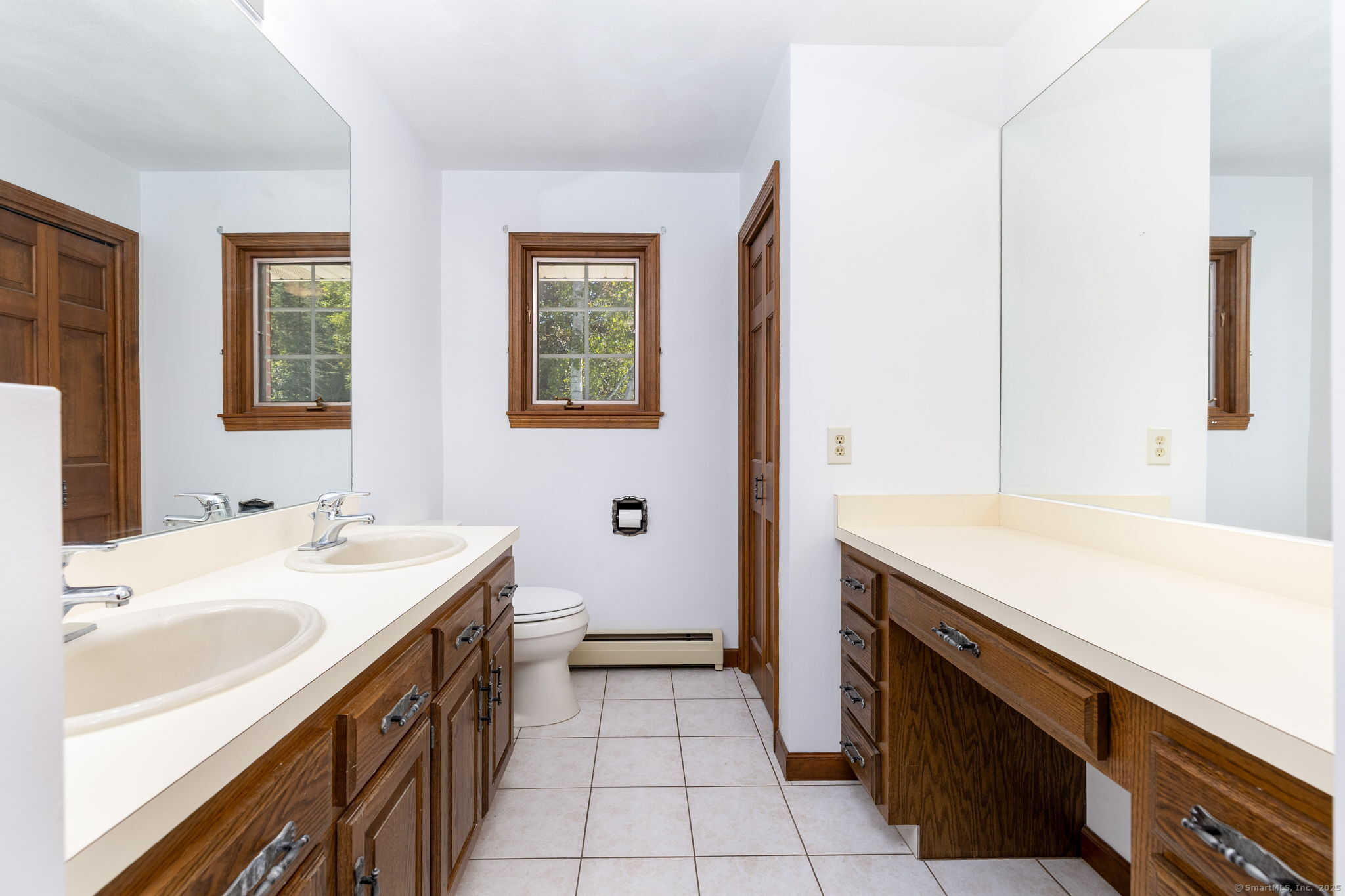 428 Maple Street Litchfield, CT 06759 - Photo 18 of 39 FULL 1ST FLOOR HALL BATH