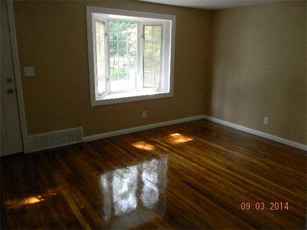 34 Dewey Street Springfield, MA 01109 - Photo 14 of 26 Gallery Image 14