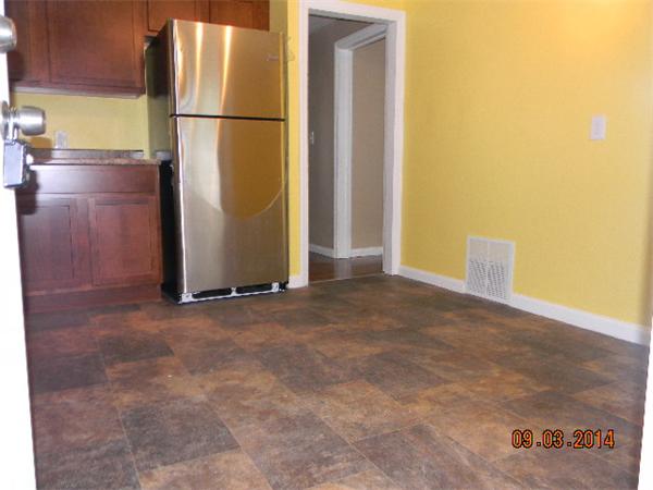 34 Dewey Street Springfield, MA 01109 - Photo 4 of 26 Gallery Image 4