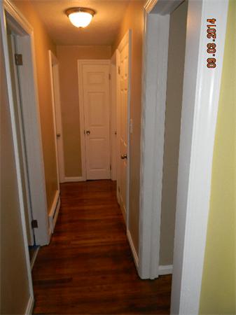 34 Dewey Street Springfield, MA 01109 - Photo 10 of 26 Gallery Image 10