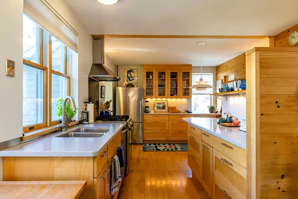 $762,000 | 56 Raccoon, Cushing, ME 04563