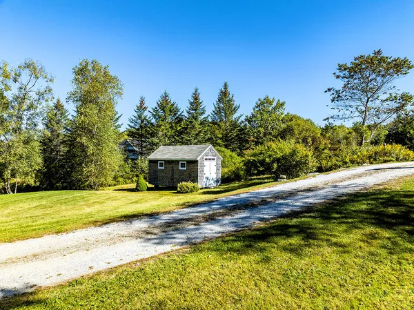 $762,000 | 56 Raccoon, Cushing, ME 04563