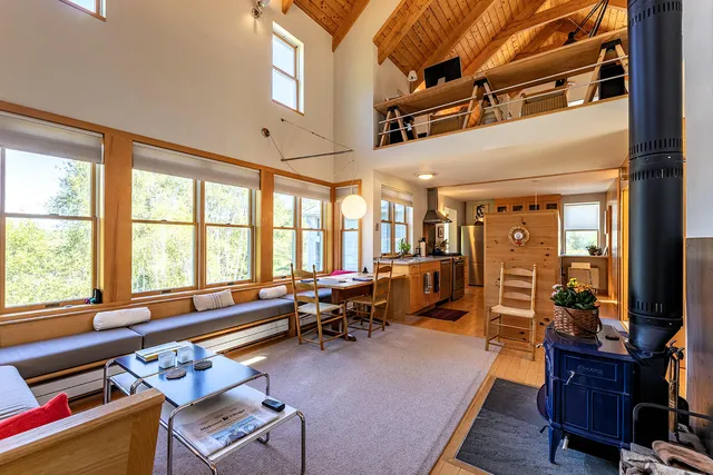 $762,000 | 56 Raccoon, Cushing, ME 04563