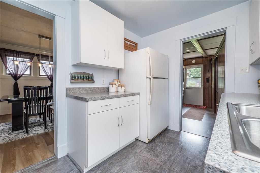 16 Leon Road Pittsburgh, PA 15220 - Photo 11 of 30 Gallery Image 11