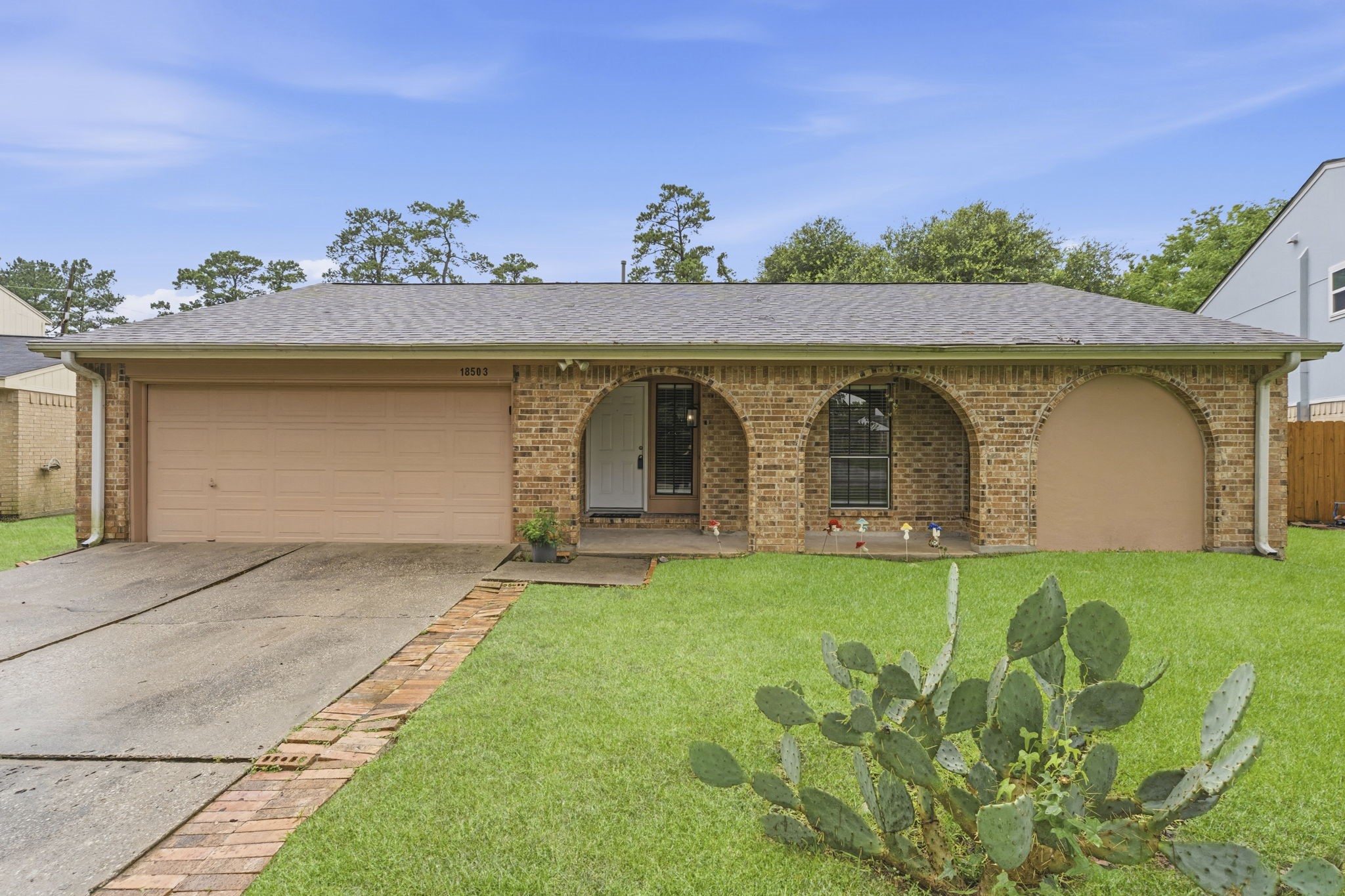18503 Hiddenbay Way Spring, TX 77379 - Photo 2 of 31