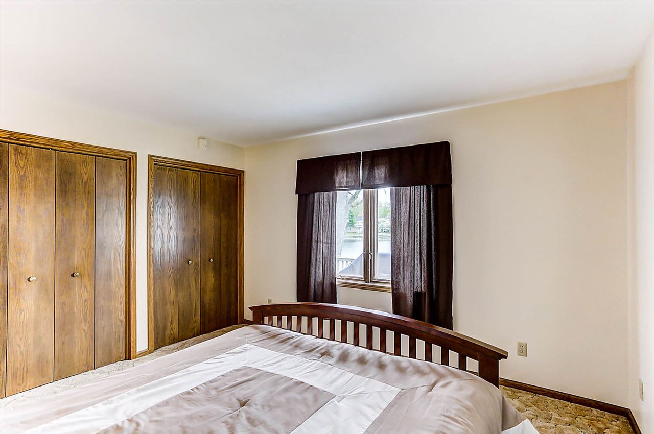 710 Spring Beach Road Rome City, IN 46784 - Photo 14 of 36