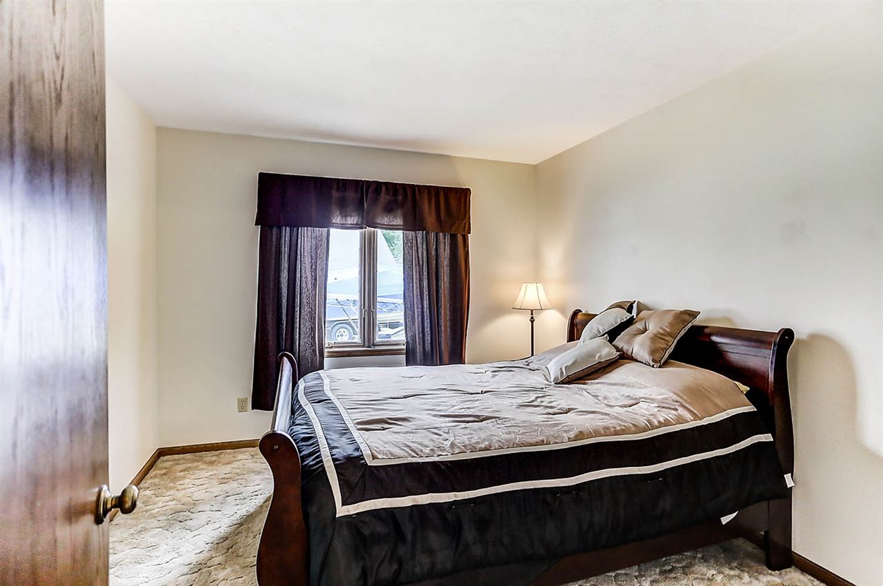 710 Spring Beach Road Rome City, IN 46784 - Photo 17 of 36