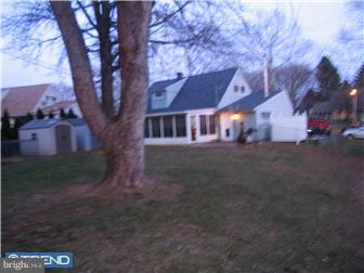 31 Cotton Road Levittown, PA 19057 - Photo 12 of 12 Exterior Back