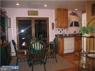 31 Cotton Road Levittown, PA 19057 - Photo 6 of 12 Dining Room