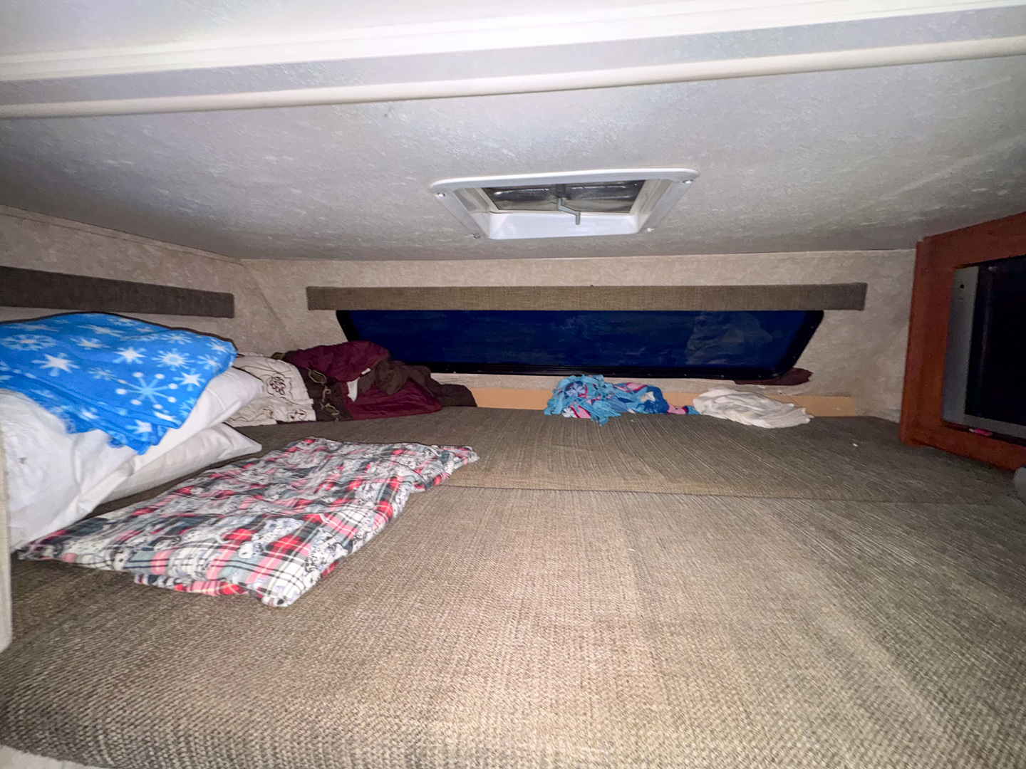 21-70 Woodhaven Sublette, IL 61367 - Photo 10 of 15 a room with bed and window
