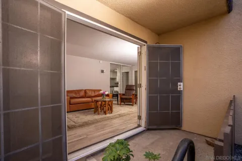 $389,000 | 6333 Mt Ada Road, Unit 179, San Diego, CA 92111