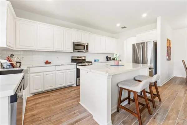 $2,900 | 14123 Boykin Crk Road, McAllen, TX 78504