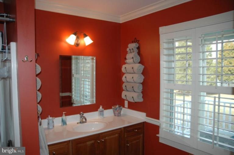 5453 Gunners Range Road Royal Oak, MD 21662 - Photo 15 of 29 Bath #1