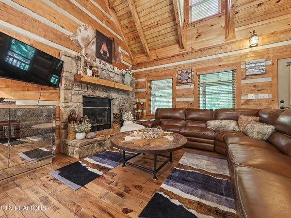 $1,250,000 | 1053 Big Buck Trail, Townsend, TN 37882