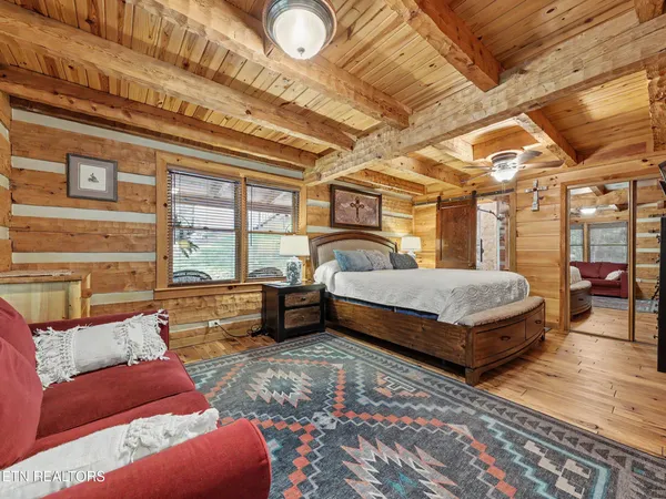 $1,250,000 | 1053 Big Buck Trail, Townsend, TN 37882