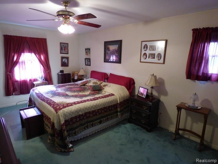 14641 Elwell Road Belleville, MI 48111 - Photo 16 of 36 P1110614.jpg
