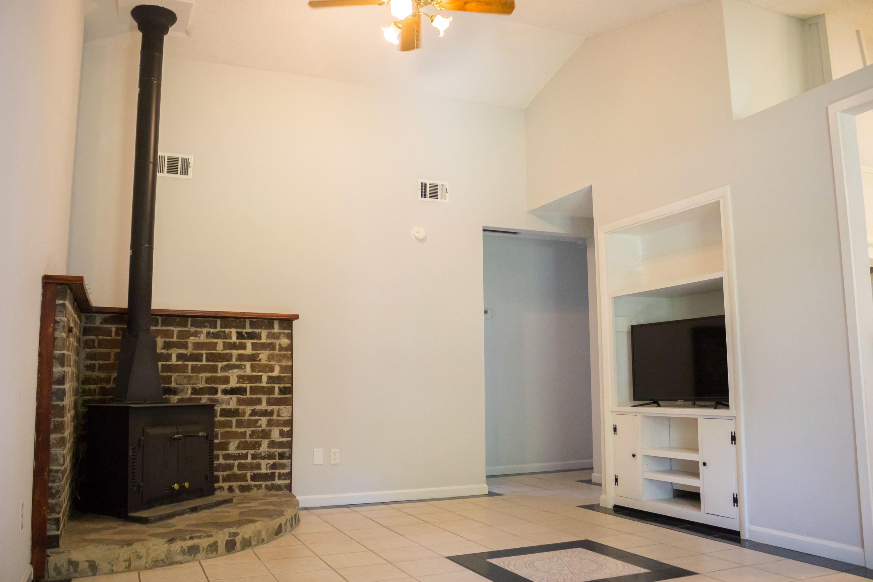 149 Manchester Road Summerville, SC 29486 - Photo 5 of 18 IMG_6652