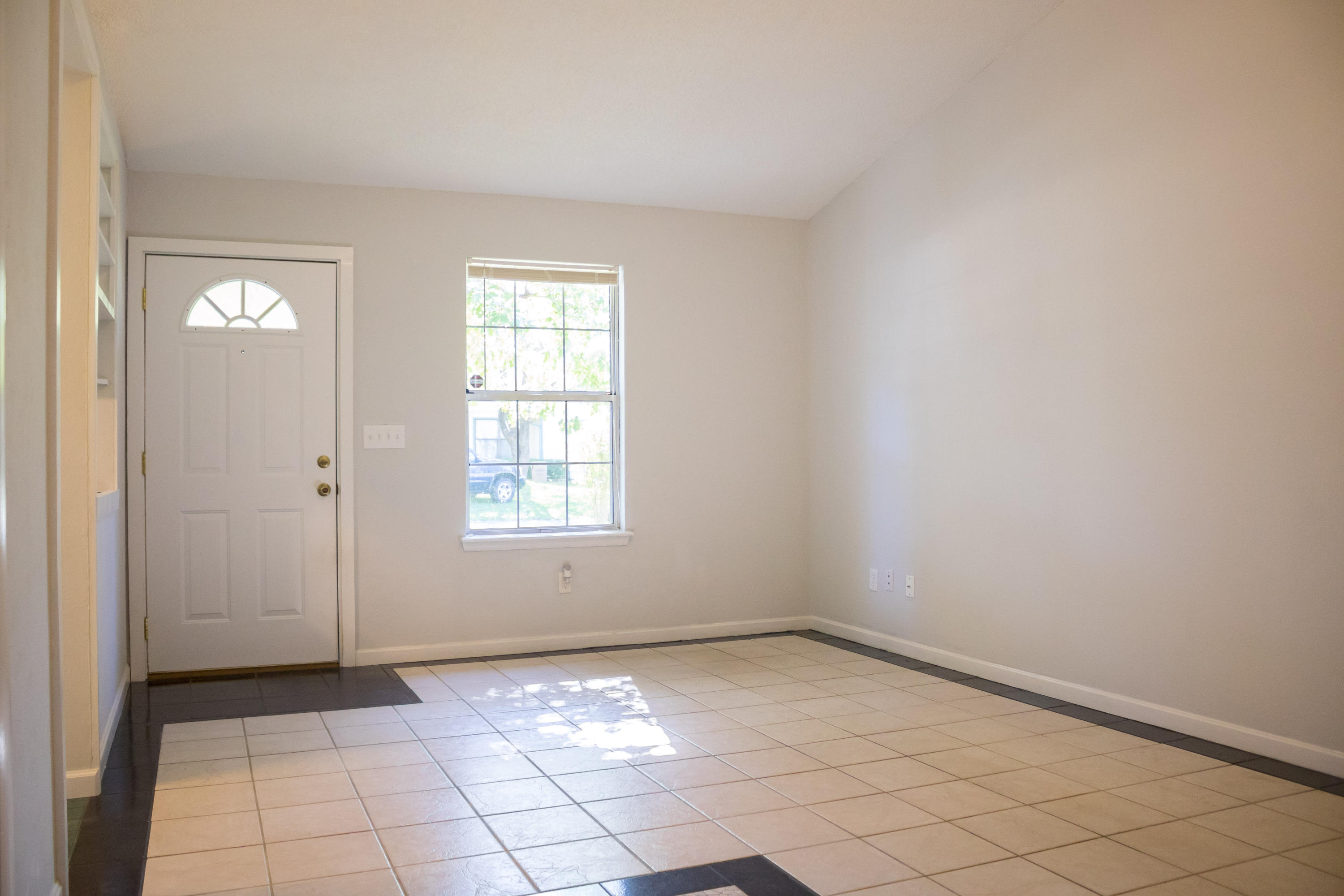 149 Manchester Road Summerville, SC 29486 - Photo 6 of 18 IMG_6653