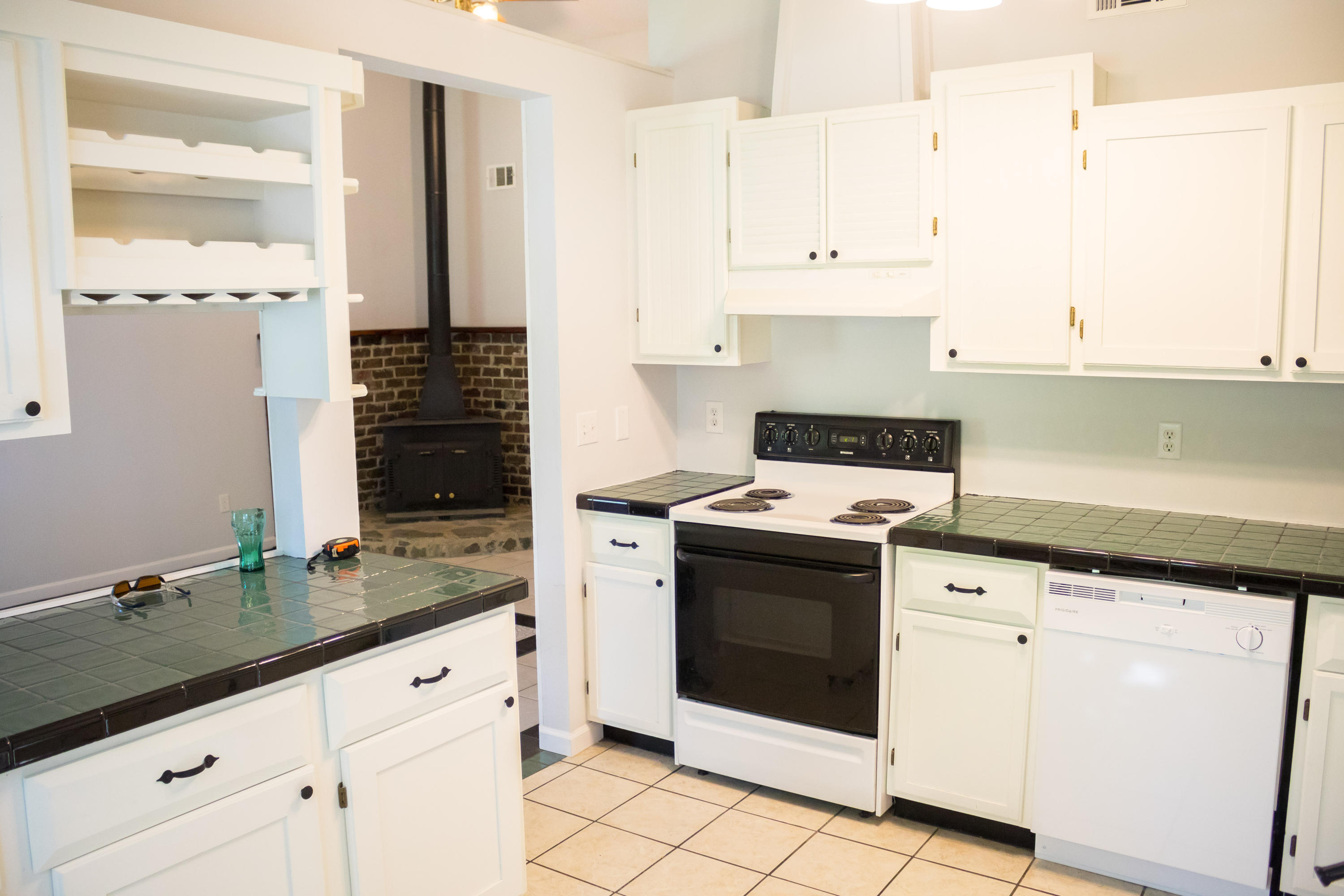 149 Manchester Road Summerville, SC 29486 - Photo 7 of 18 IMG_6650
