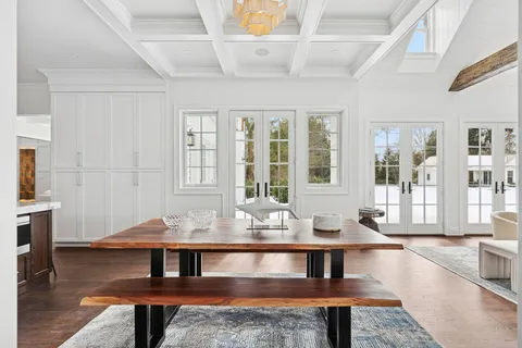 $12,995,000 | 5 Eileens Path, East Hampton, NY 11937