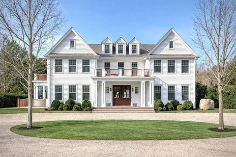 $12,995,000 | 5 Eileens Path, East Hampton, NY 11937