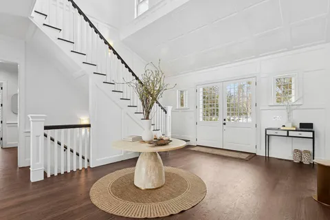 $12,995,000 | 5 Eileens Path, East Hampton, NY 11937