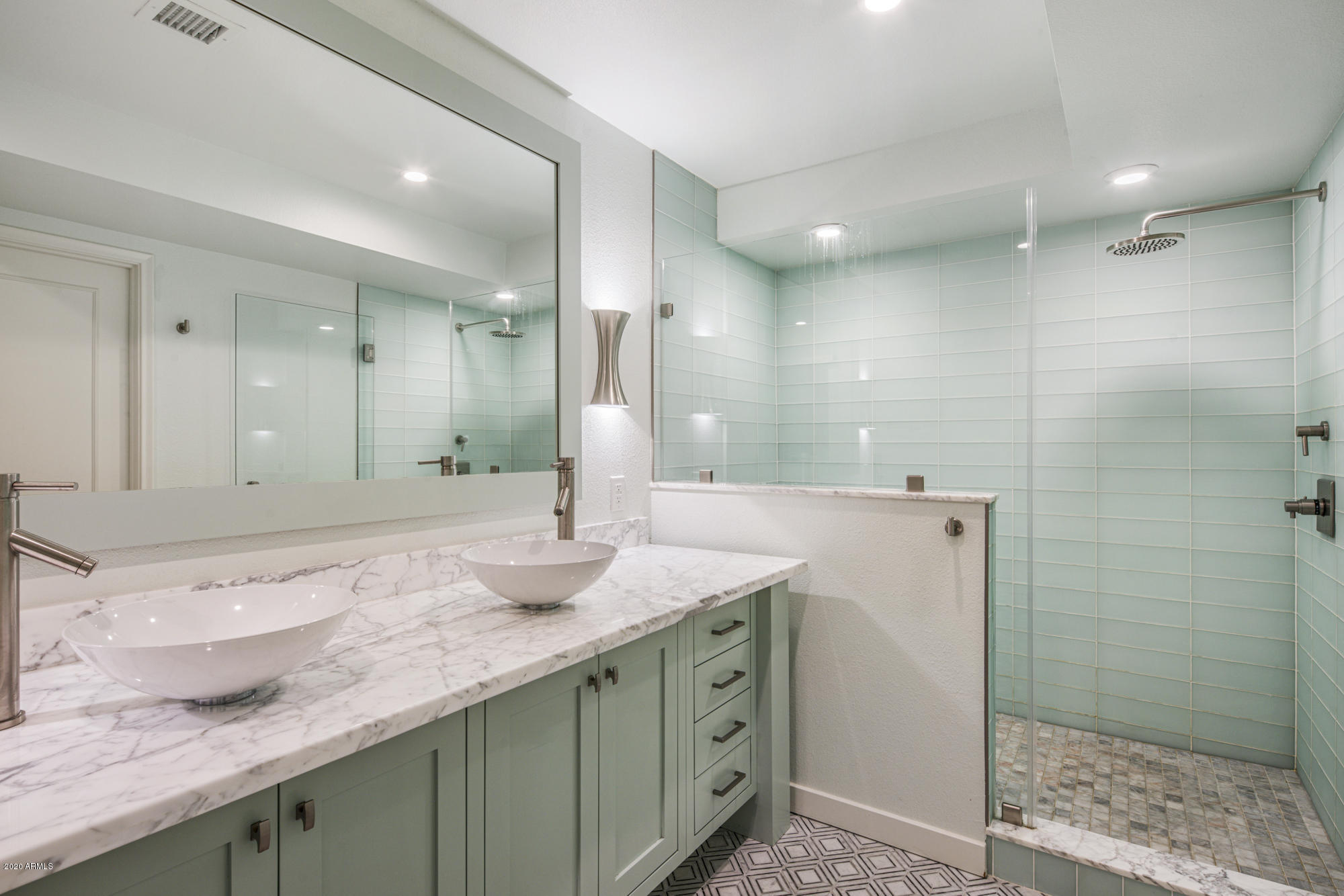 5646 North Scottsdale Road Paradise Valley, AZ 85253 - Photo 17 of 20 Second Master Bath
