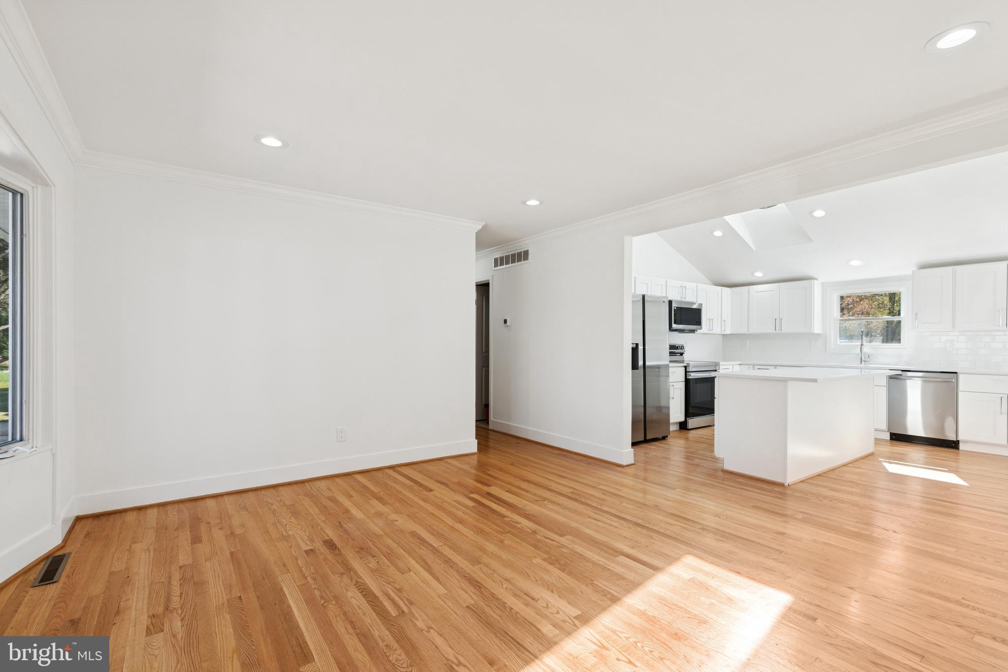 127 Duval Lane Edgewater, MD 21037 - Photo 8 of 60