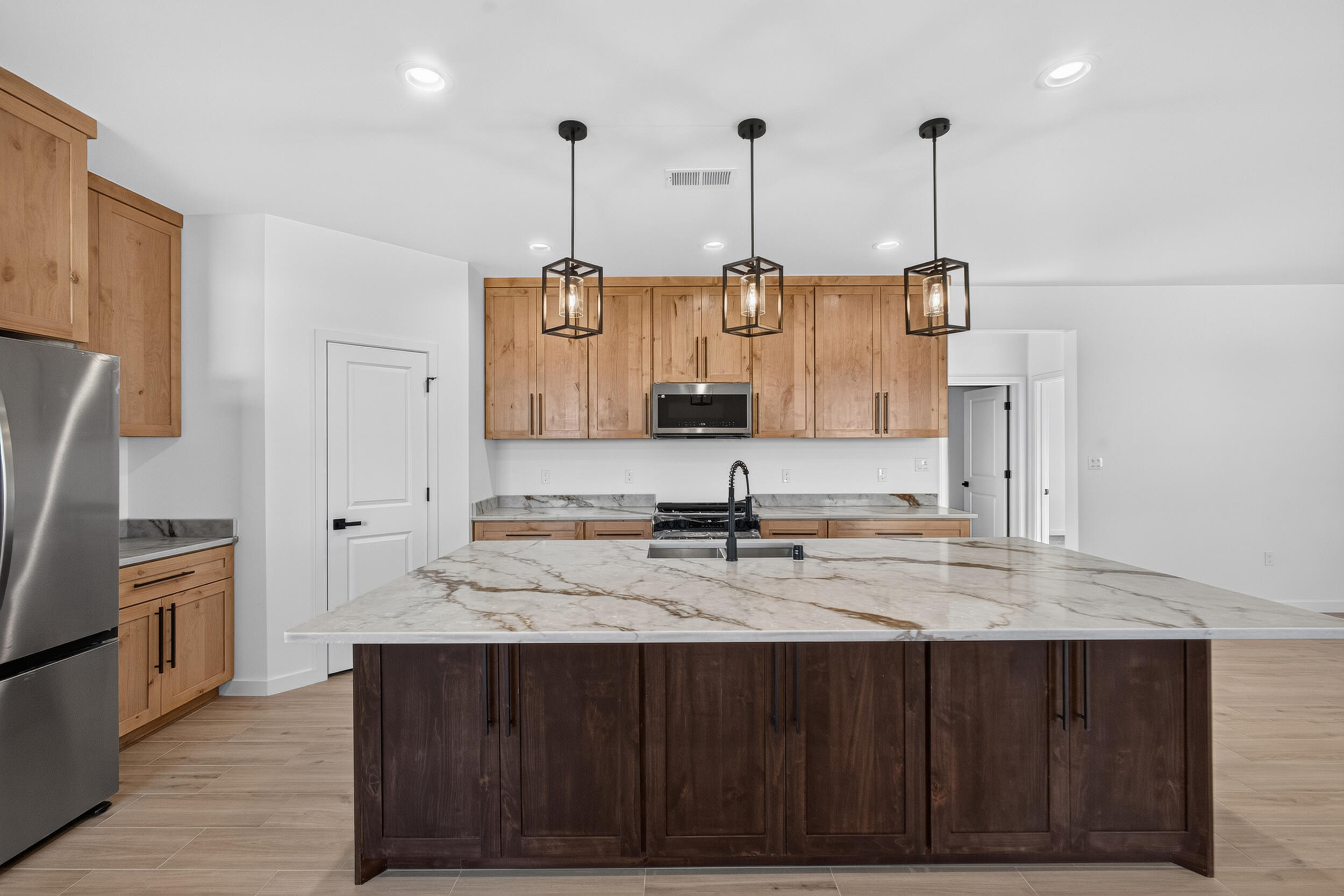 121 9th Avenue Northwest Rio Rancho, NM 87124 - Photo 8 of 34 Gallery Image 8