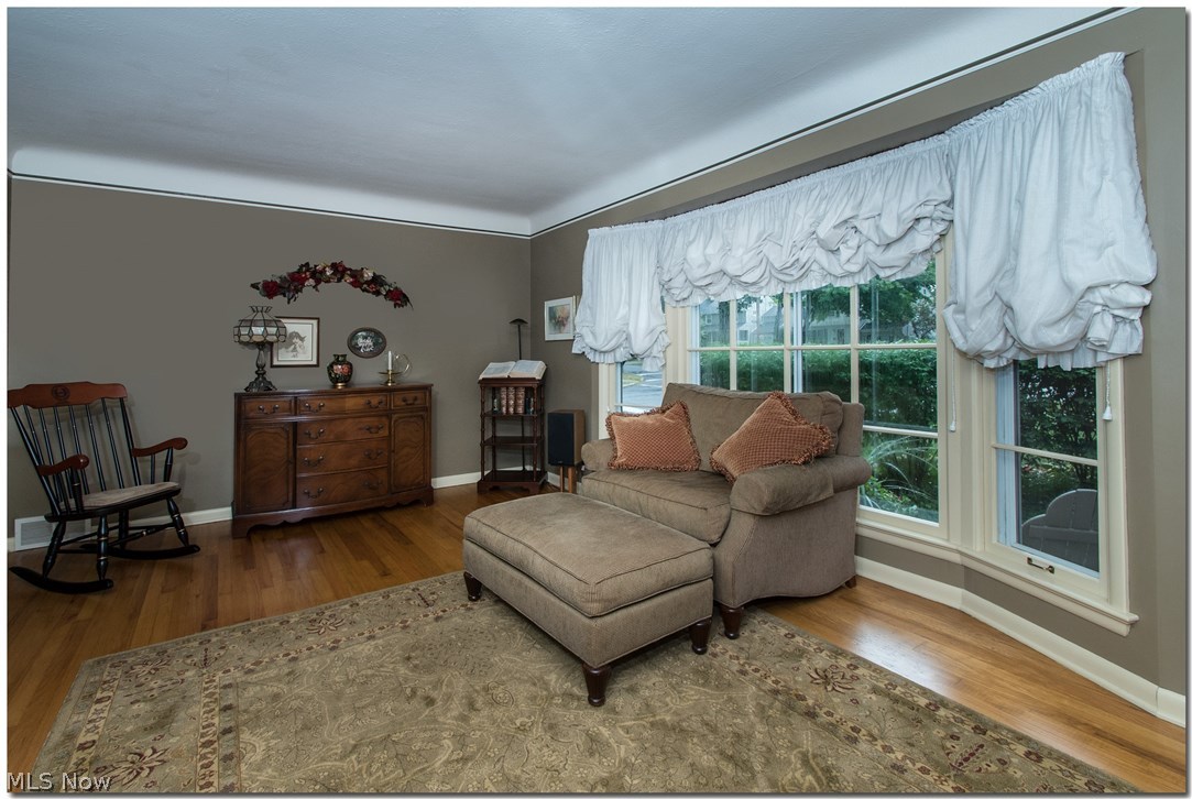 1336 Ford Road Lyndhurst, OH 44124 - Photo 3 of 35