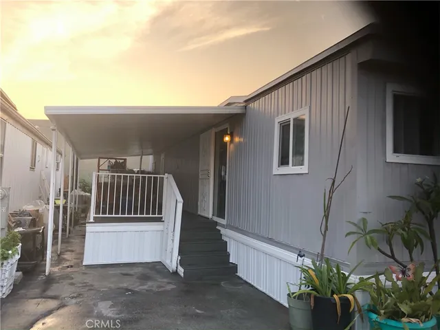 $144,900 | 9020 Somerset Boulevard, Unit 19, Bellflower, CA 90706