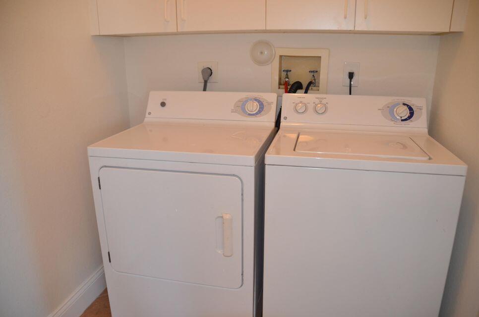 18258 Coral Chase Drive Boca Raton, FL 33498 - Photo 29 of 35 Laundry Room