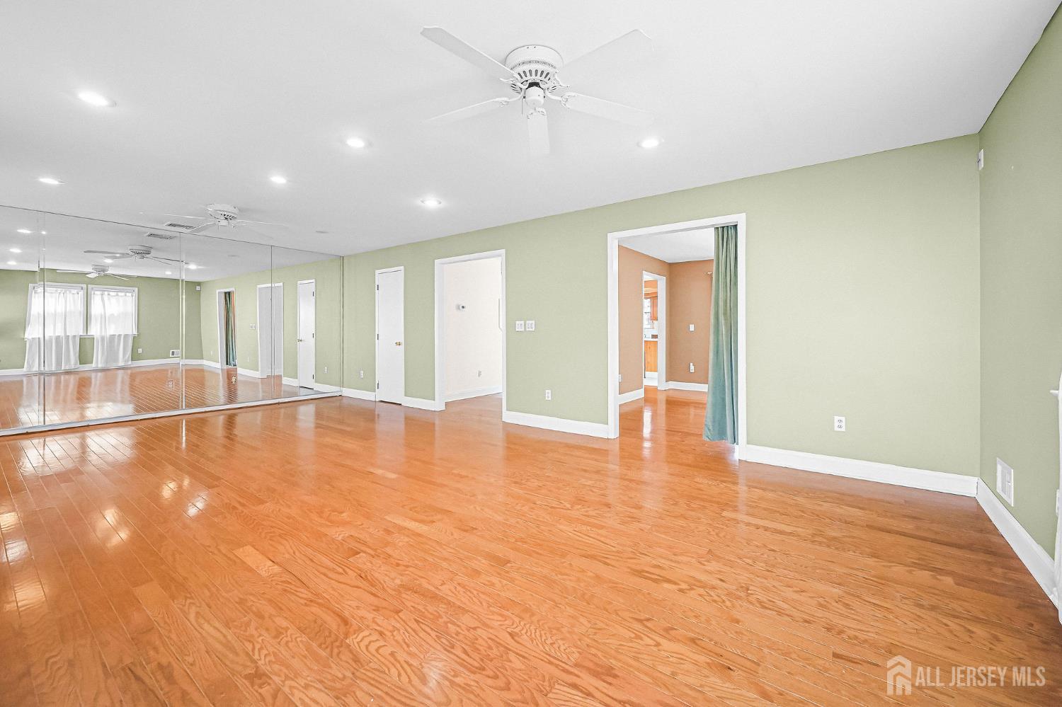 106 Chingarora Avenue Keyport, NJ 07735 - Photo 11 of 41