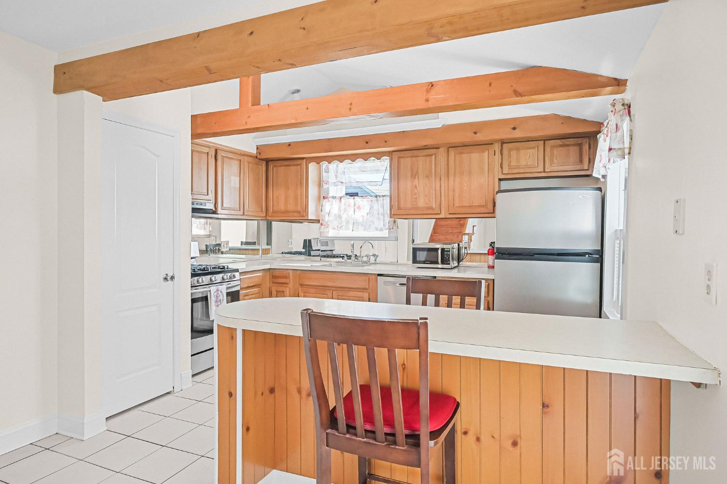 106 Chingarora Avenue Keyport, NJ 07735 - Photo 15 of 41