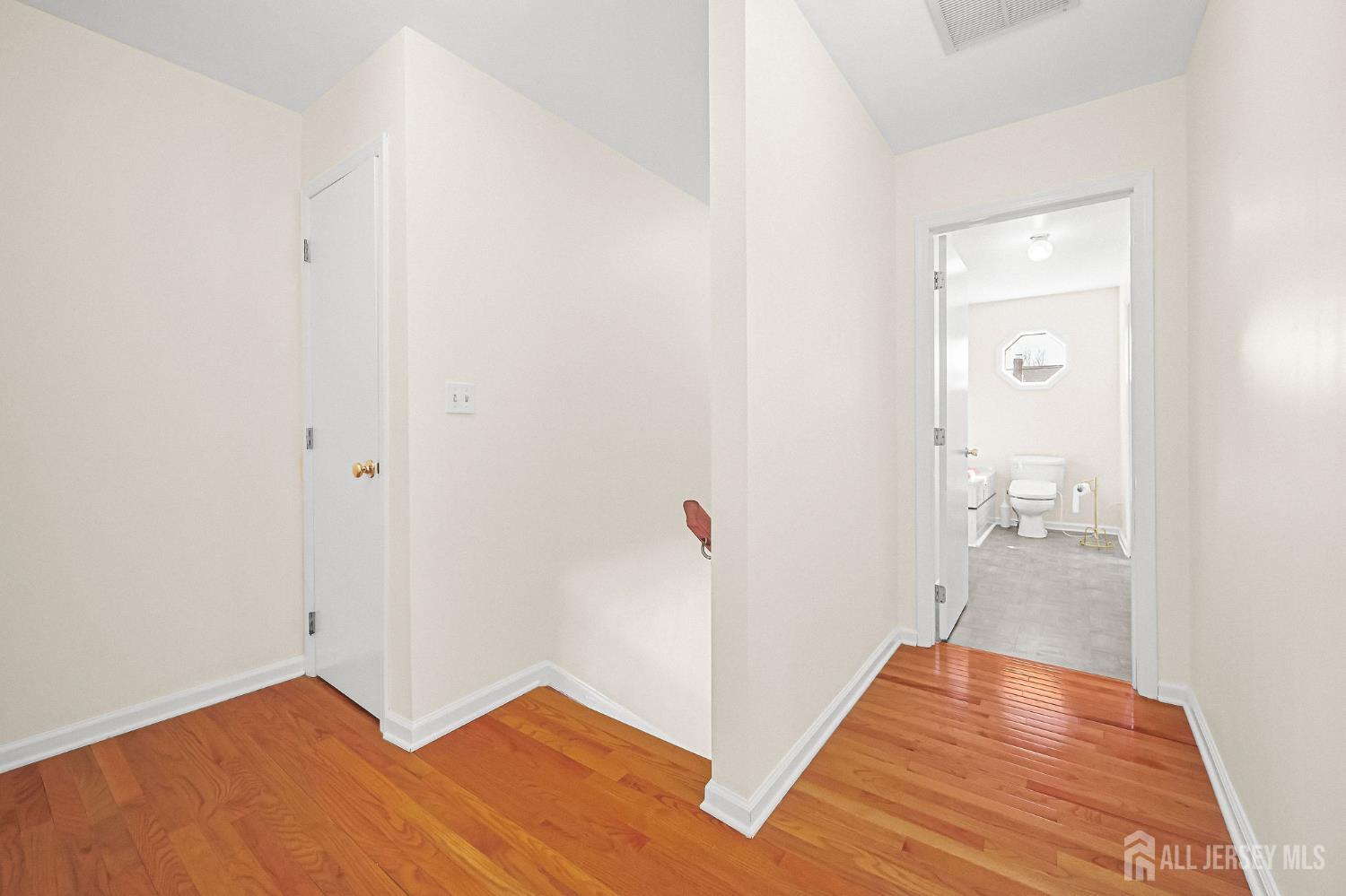 106 Chingarora Avenue Keyport, NJ 07735 - Photo 23 of 41