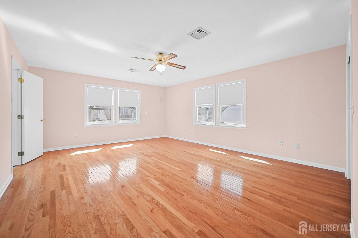 106 Chingarora Avenue Keyport, NJ 07735 - Photo 29 of 41
