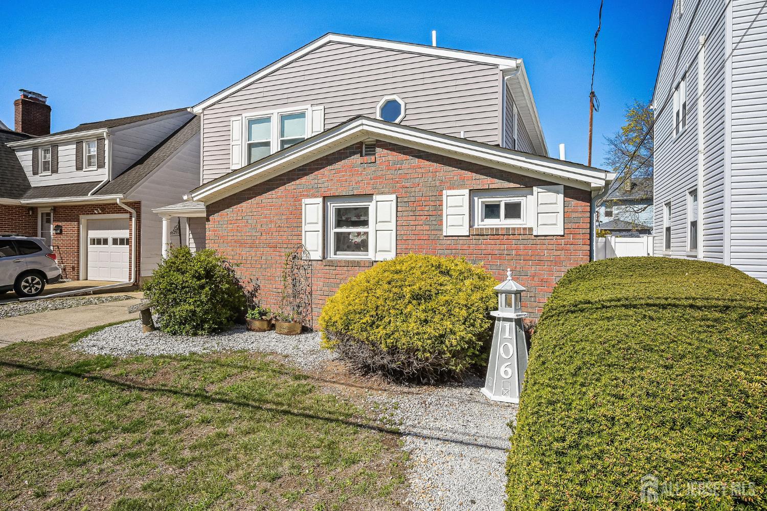 106 Chingarora Avenue Keyport, NJ 07735 - Photo 3 of 41