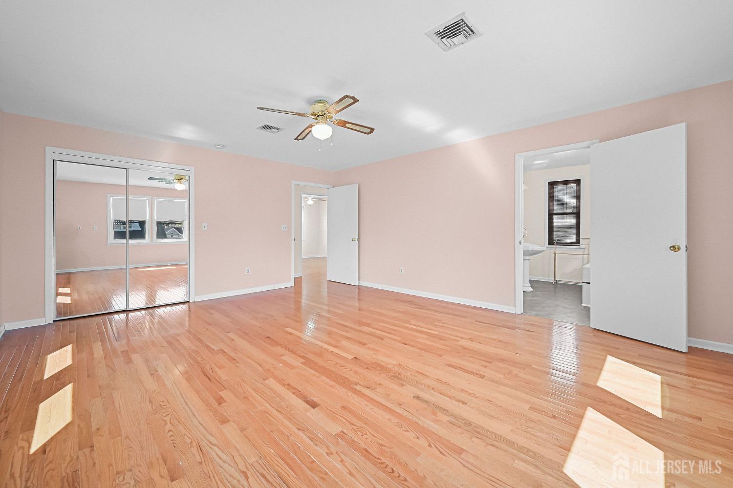 106 Chingarora Avenue Keyport, NJ 07735 - Photo 31 of 41