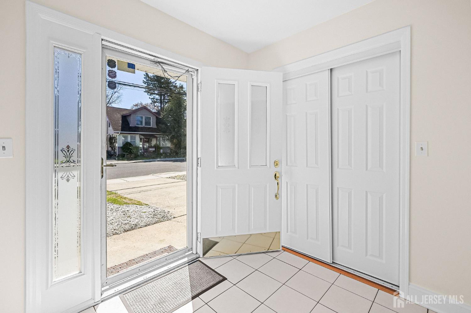 106 Chingarora Avenue Keyport, NJ 07735 - Photo 5 of 41