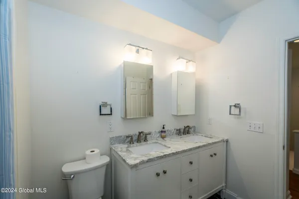 $3,300 | 41 Walton Street, Saratoga Springs, NY 12866