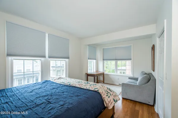 $3,300 | 41 Walton Street, Saratoga Springs, NY 12866