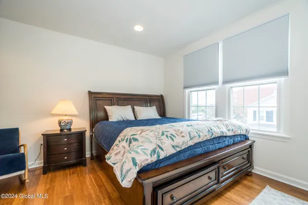 $3,300 | 41 Walton Street, Saratoga Springs, NY 12866