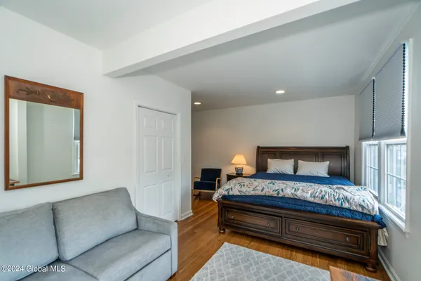 $3,300 | 41 Walton Street, Saratoga Springs, NY 12866