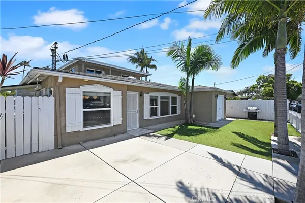 $2,295,000 | 426 Grant Street, Oceanside, CA 92054