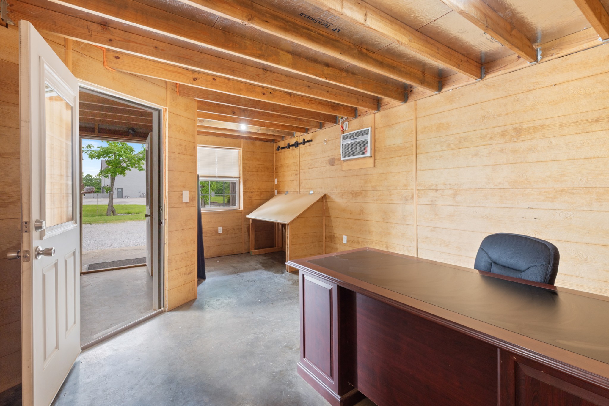 3791 Sylvia Road Dickson, TN 37055 - Photo 82 of 96 a workspace with furniture and window