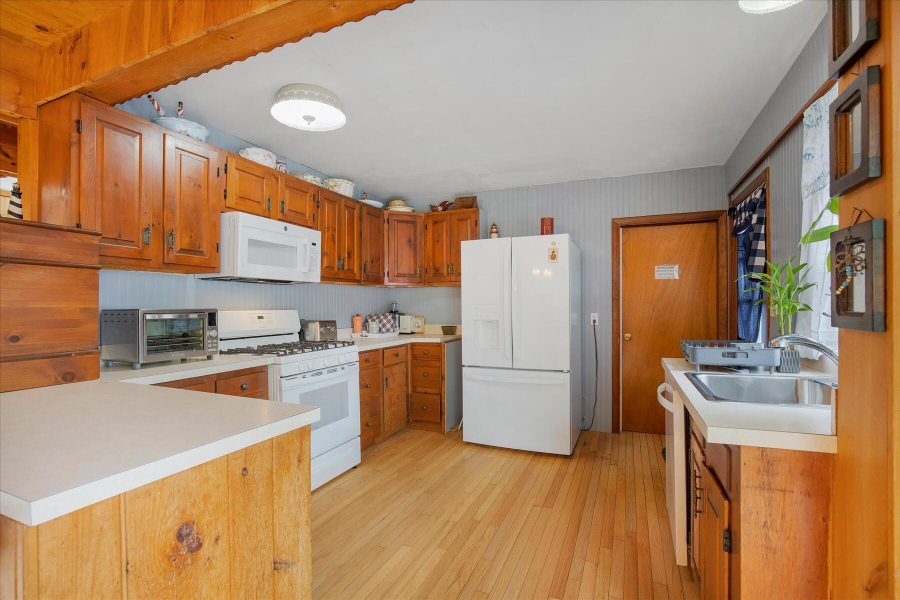 390 Brackett Road Eastham, MA 02642 - Photo 14 of 52 19-MG_9545-r