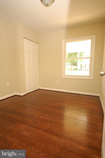 709 Poplar Road Sterling, VA 20164 - Photo 5 of 19 Bedroom
