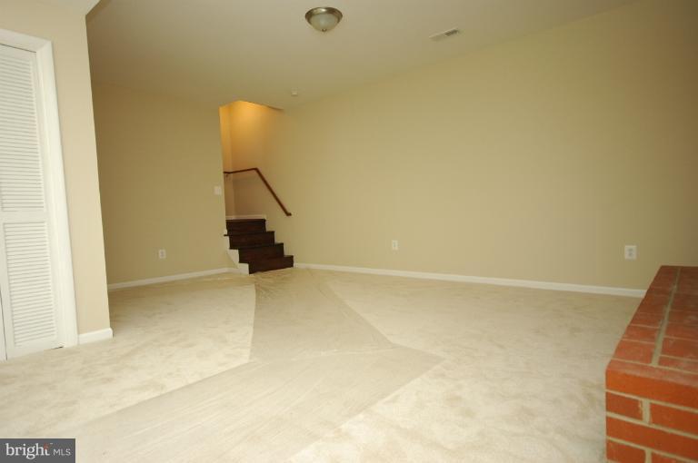 709 Poplar Road Sterling, VA 20164 - Photo 7 of 19 Basement