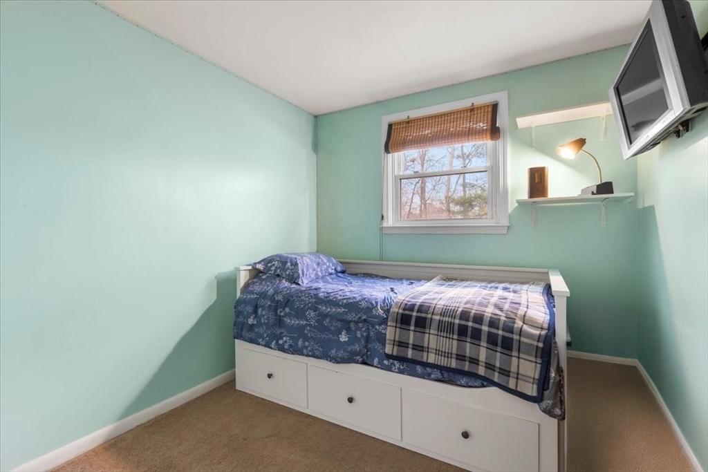 44 Vinedale Road Brockton, MA 02301 - Photo 18 of 36